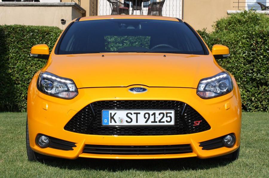  Ford Focus ST 2013 года  (фото 55 из 92)
